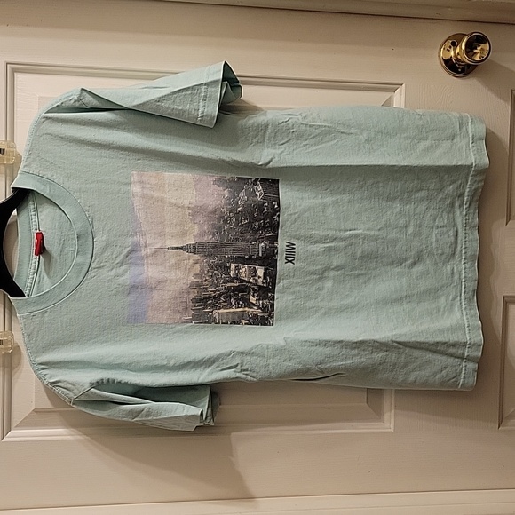 Van Syles brand V/SUAL t-shirt - Picture 1 of 3